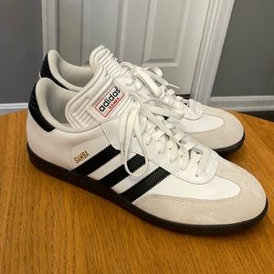 LIKE NEW! Adidas Samba Soccer Shoes (white) Men’s 9 Women’s 10